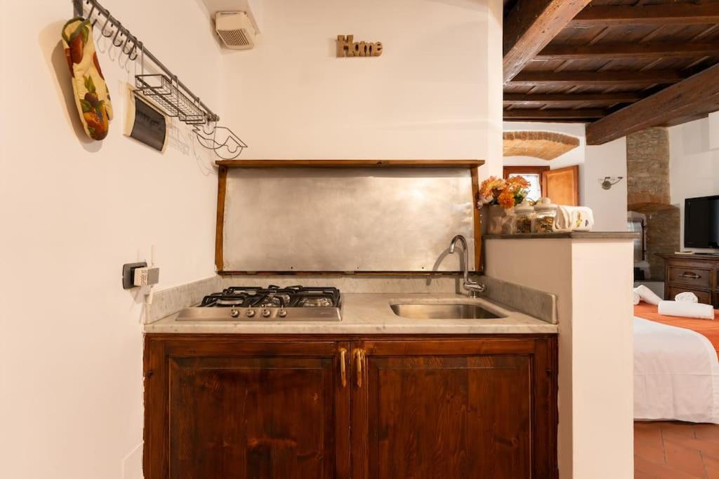 Keys Of Italy - Corsob 9 - Florentine Studio Close To Palazzo Vecchio Florence Exterior photo